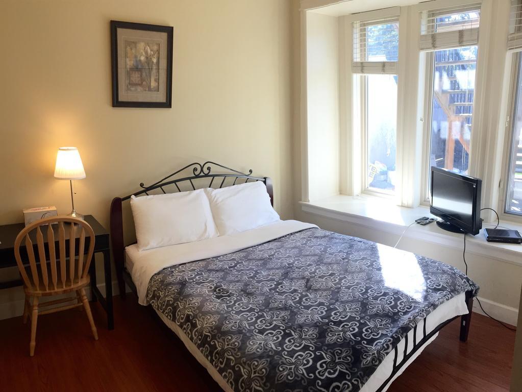 Bed and Breakfast Imperial House Burnaby Pokoj fotografie